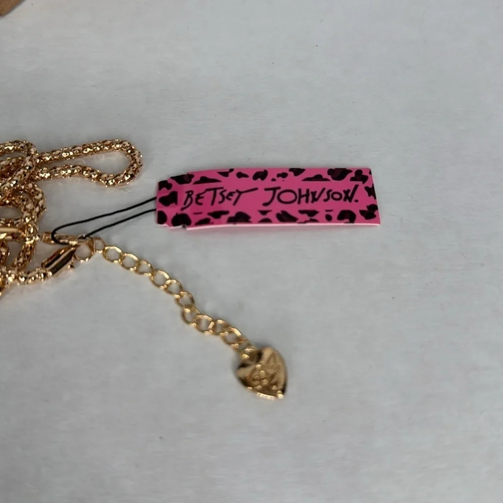 Betsey Johnson box pendant statement